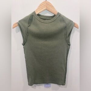 Free People Olive Green Ribbed Knit Cap Sleeve Crew Neck T-Shirt Size Small